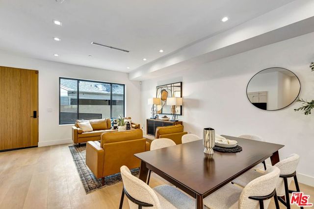 4329 Radford Avenue 2, Studio City, CA 91604