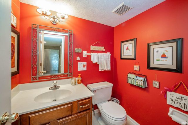 7689 Willow Ridge, Fishers, IN 46038