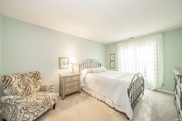 7689 Willow Ridge, Fishers, IN 46038