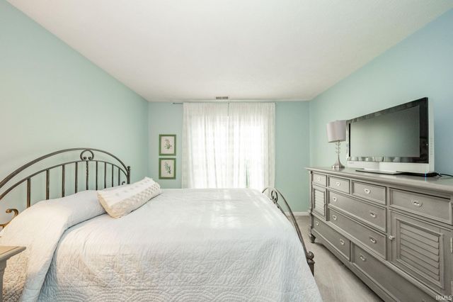 7689 Willow Ridge, Fishers, IN 46038