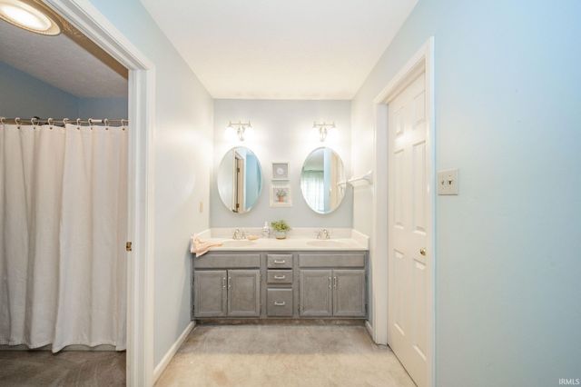 7689 Willow Ridge, Fishers, IN 46038