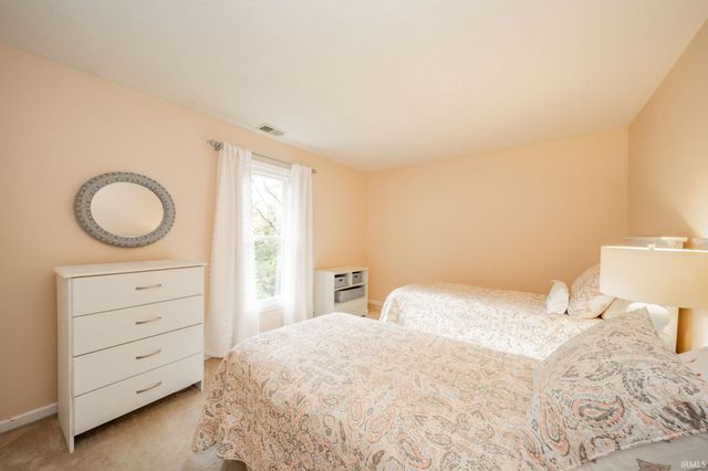 7689 Willow Ridge, Fishers, IN 46038