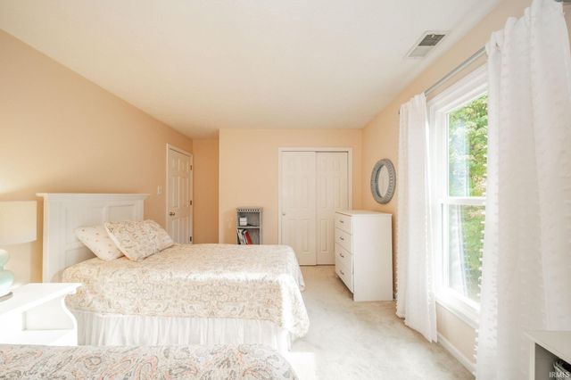 7689 Willow Ridge, Fishers, IN 46038