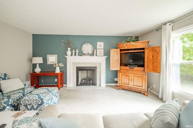 7689 Willow Ridge, Fishers, IN 46038