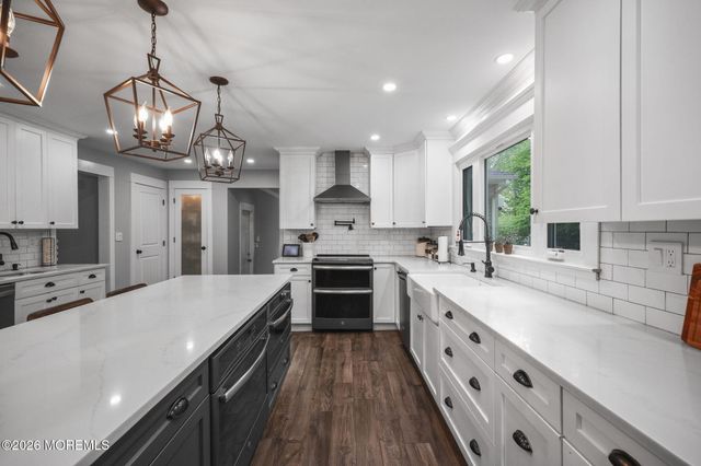 4 Friar Lane, Manalapan, NJ 07726