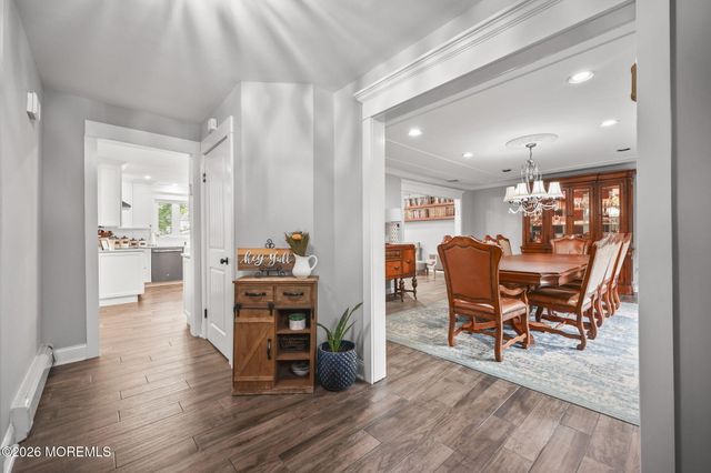 4 Friar Lane, Manalapan, NJ 07726