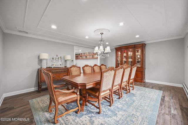 4 Friar Lane, Manalapan, NJ 07726