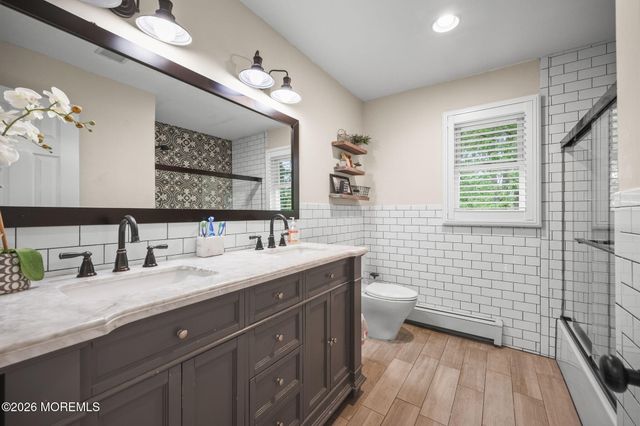 4 Friar Lane, Manalapan, NJ 07726