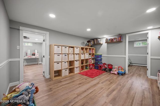 4 Friar Lane, Manalapan, NJ 07726
