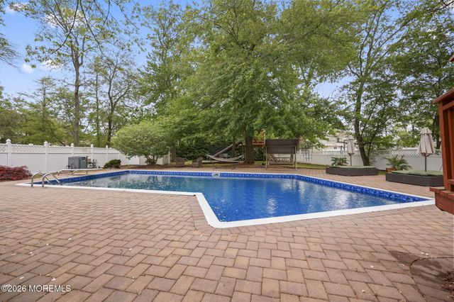 4 Friar Lane, Manalapan, NJ 07726
