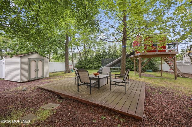 4 Friar Lane, Manalapan, NJ 07726