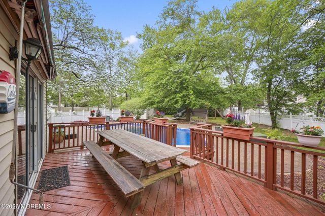 4 Friar Lane, Manalapan, NJ 07726