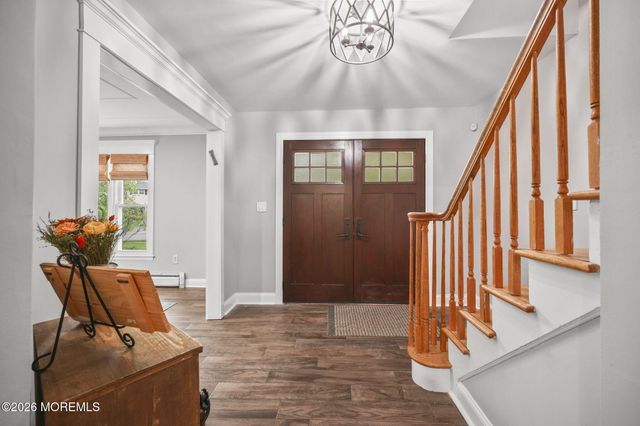 4 Friar Lane, Manalapan, NJ 07726