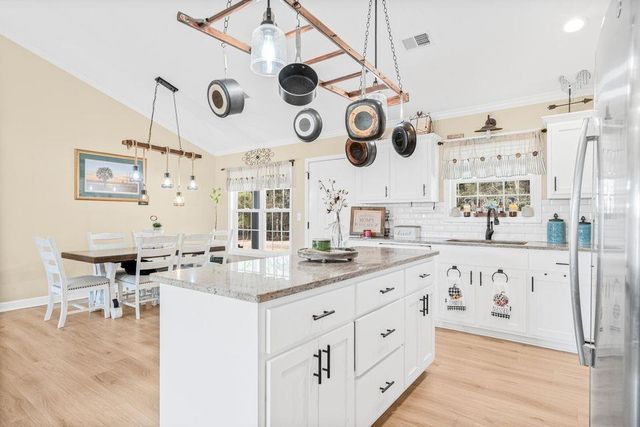 4382 Watermill Rd., Mullins, SC 29574