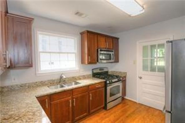 923 S Candler Street, Decatur, GA 30030