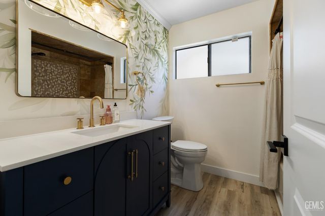 6901 inwood dr, Bakersfield, CA 93309