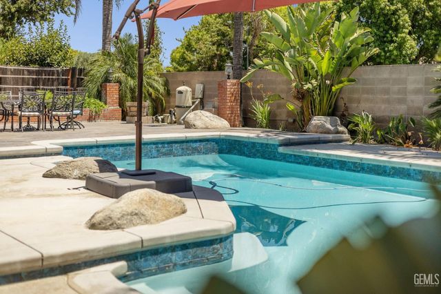 6901 inwood dr, Bakersfield, CA 93309