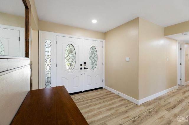 6901 inwood dr, Bakersfield, CA 93309