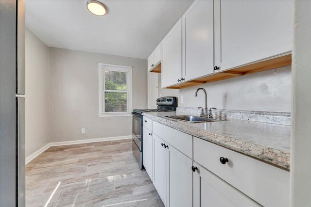 66 Forest Hill AVE, Roanoke, VA 24012