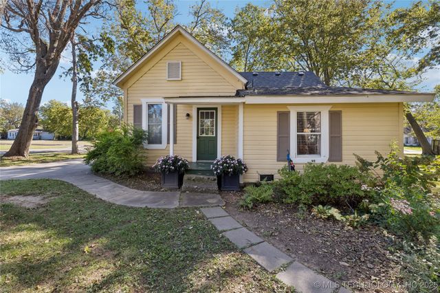 923 N Seminole Avenue, Claremore, OK 74017