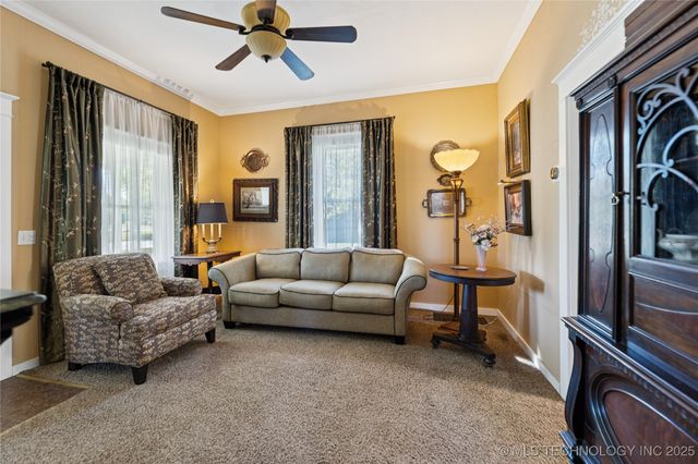 923 N Seminole Avenue, Claremore, OK 74017