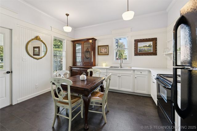 923 N Seminole Avenue, Claremore, OK 74017