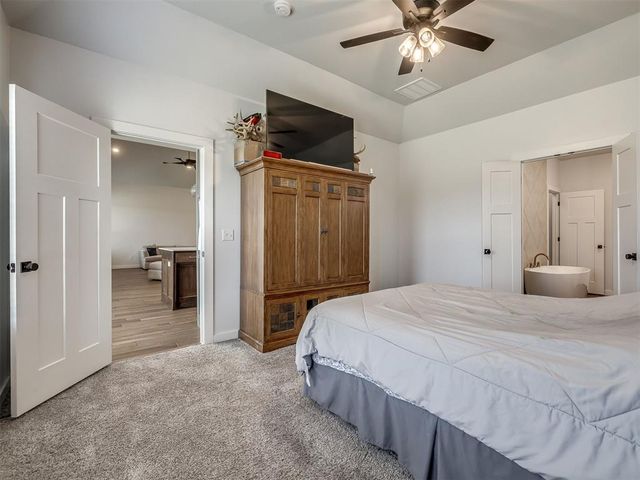 1300 Maverick Pass, Piedmont, OK 73078