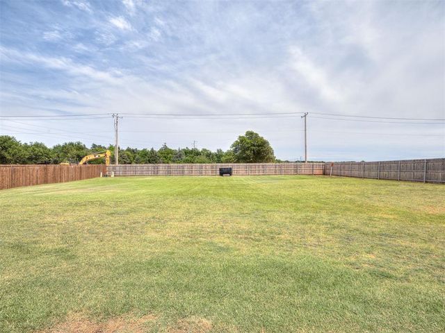 1300 Maverick Pass, Piedmont, OK 73078