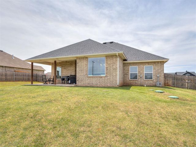 1300 Maverick Pass, Piedmont, OK 73078