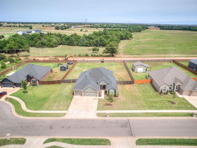 1300 Maverick Pass, Piedmont, OK 73078