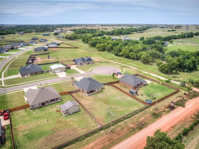 1300 Maverick Pass, Piedmont, OK 73078
