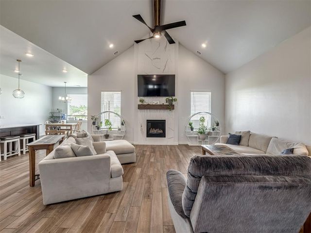 1300 Maverick Pass, Piedmont, OK 73078