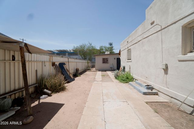 1433 E BRILL Street, Phoenix, AZ 85006