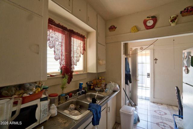1433 E BRILL Street, Phoenix, AZ 85006
