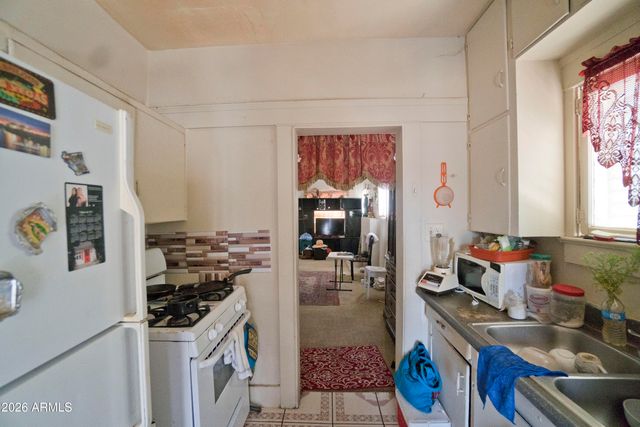 1433 E BRILL Street, Phoenix, AZ 85006
