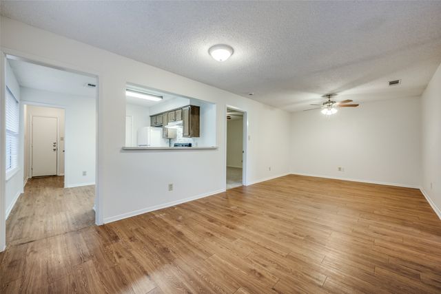 329 Casie Court, Denton, TX 76207