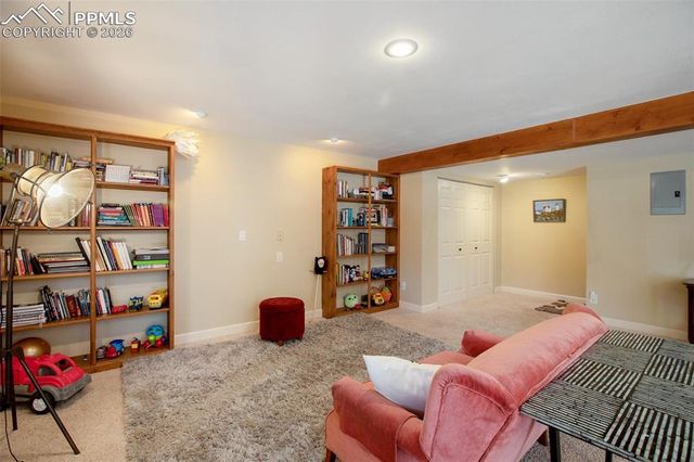 727 Pinon Ridge Drive, Woodland Park, CO 80863