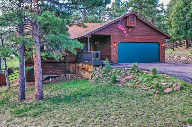 727 Pinon Ridge Drive, Woodland Park, CO 80863