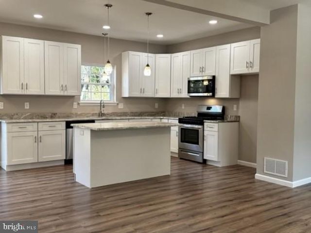 203 MAPLE AVE, Egg Harbor Township, NJ 08234