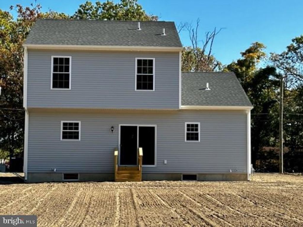 203 MAPLE AVE, Egg Harbor Township, NJ 08234
