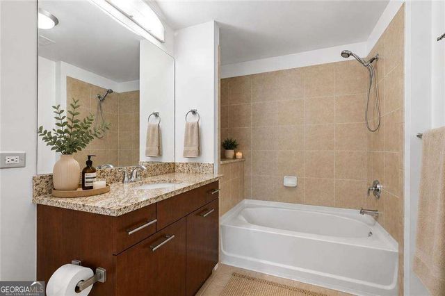 3324 Peachtree Road NE 814, Atlanta, GA 30326