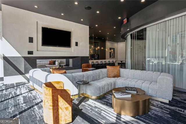 3324 Peachtree Road NE 814, Atlanta, GA 30326