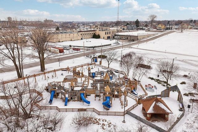 134 Main STREET, Racine, WI 53403