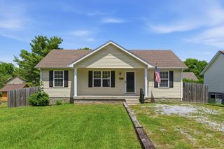 1150 17th Ave, E, Springfield, TN 37172