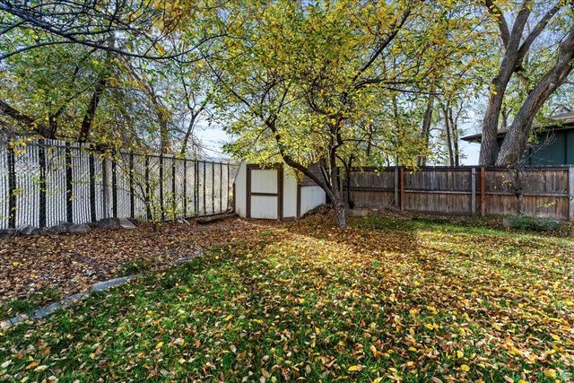 284 N 100 E, North Salt Lake, UT 84054