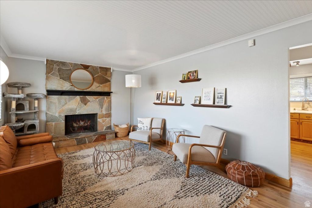 284 N 100 E, North Salt Lake, UT 84054