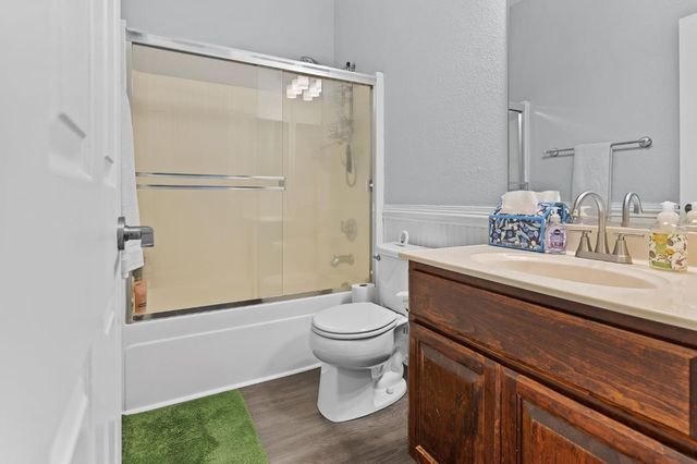 320 Arnold Gamble Cir, Sacramento, CA 95835