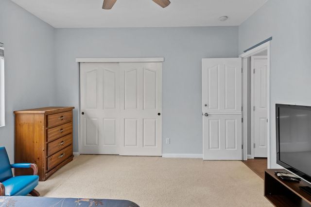 320 Arnold Gamble Cir, Sacramento, CA 95835