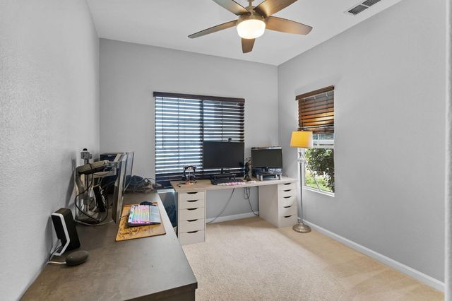 320 Arnold Gamble Cir, Sacramento, CA 95835