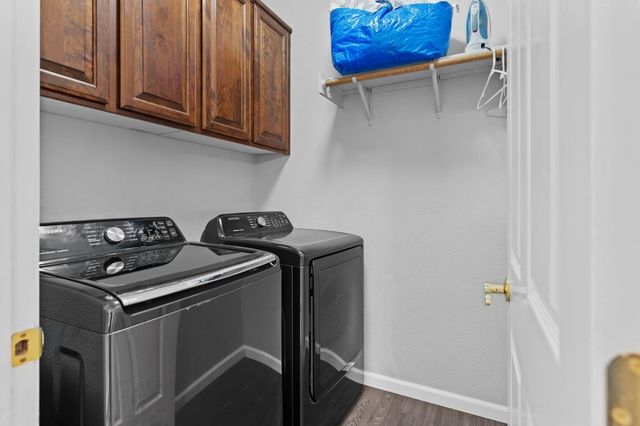 320 Arnold Gamble Cir, Sacramento, CA 95835